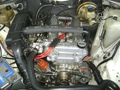 Foto 6 ALFA ROMEO 75 1.6  TROFEO CARBURACION