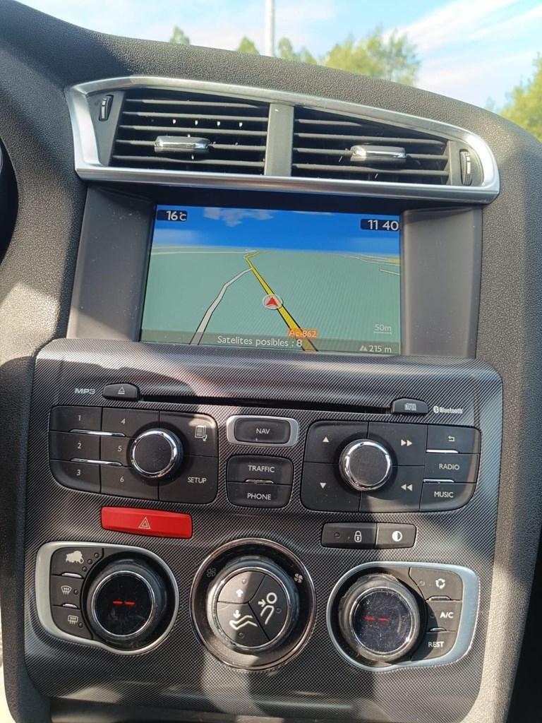 Foto 11 Citroen C4 1.6 HDI 2015