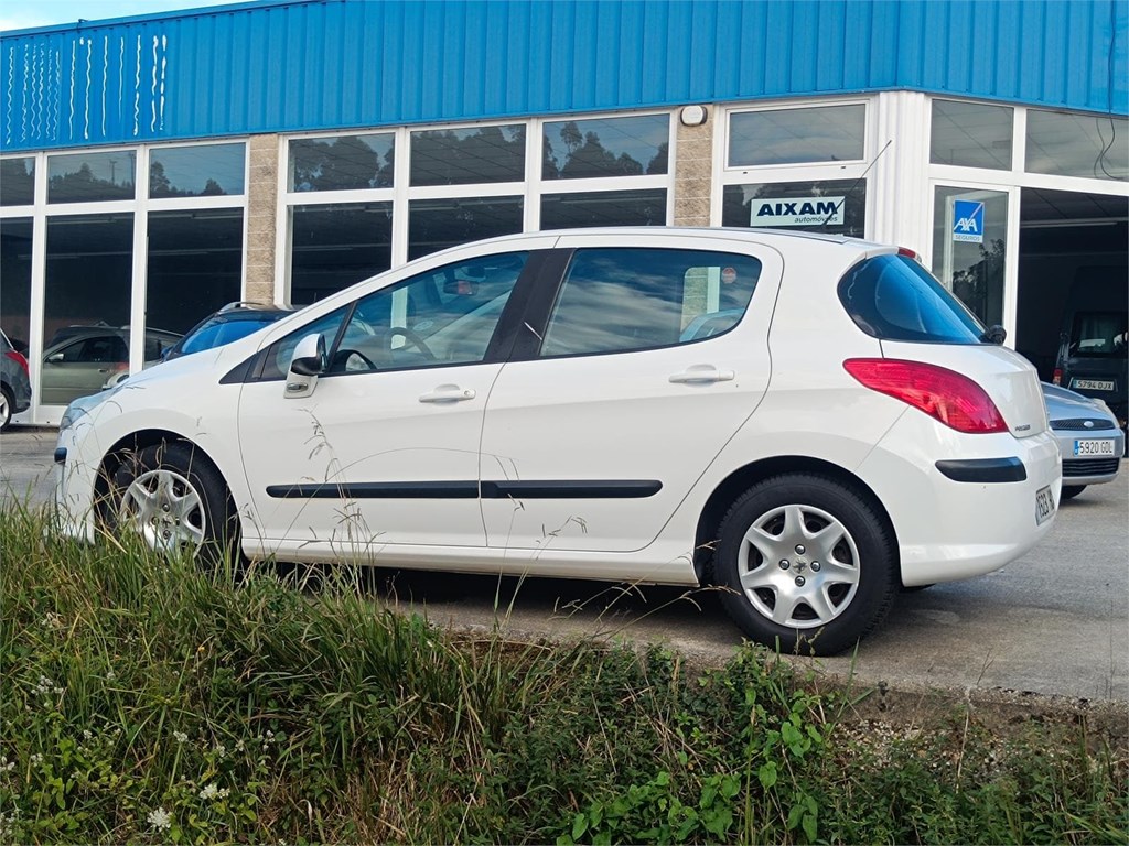 Foto 1 Peugeot 308 HDI 90cv 2011