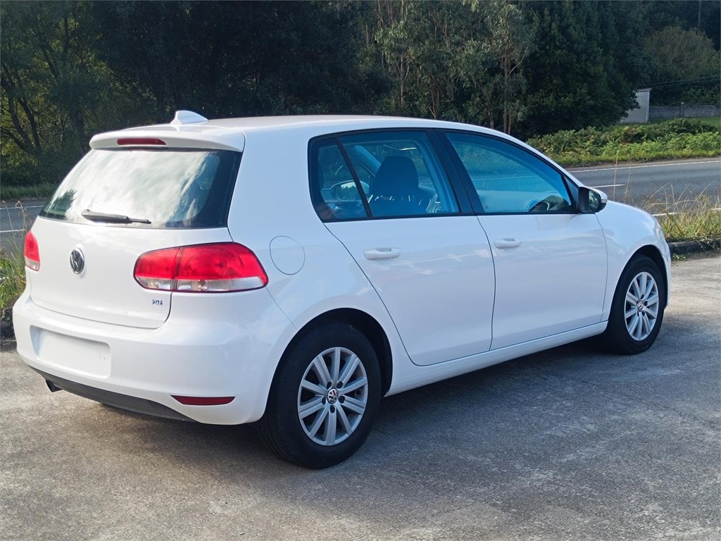 Foto 12 Volkswagen Golf VI TDI 5P 